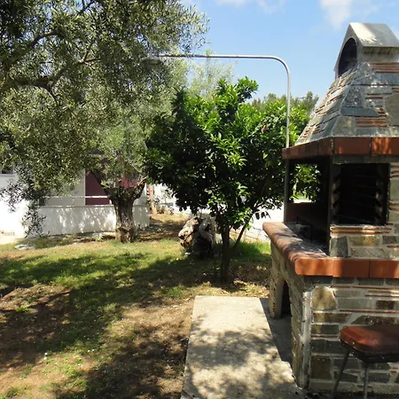 مكان تخييم Kouyoni